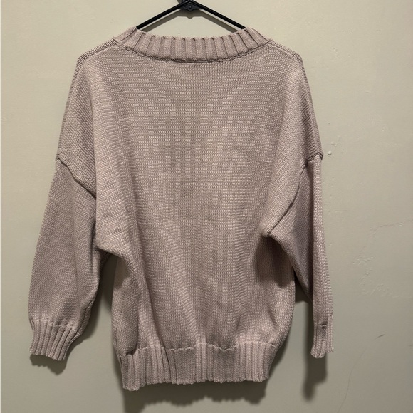 Cozy Cream Knit Sweater Small - Picture 8 of 9